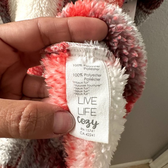 NWT PJ Salvage Women's plush cozy Shacket Size Small/ Medium - Picture 8 of 10